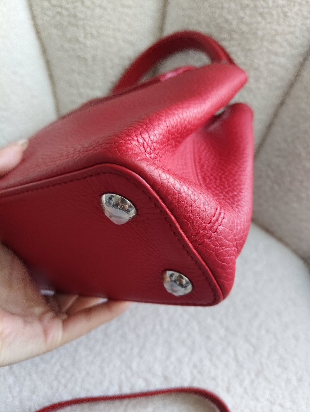 Louis Vuitton Red Capucines Small Top Handle Satchel - Picture 7 of 10
